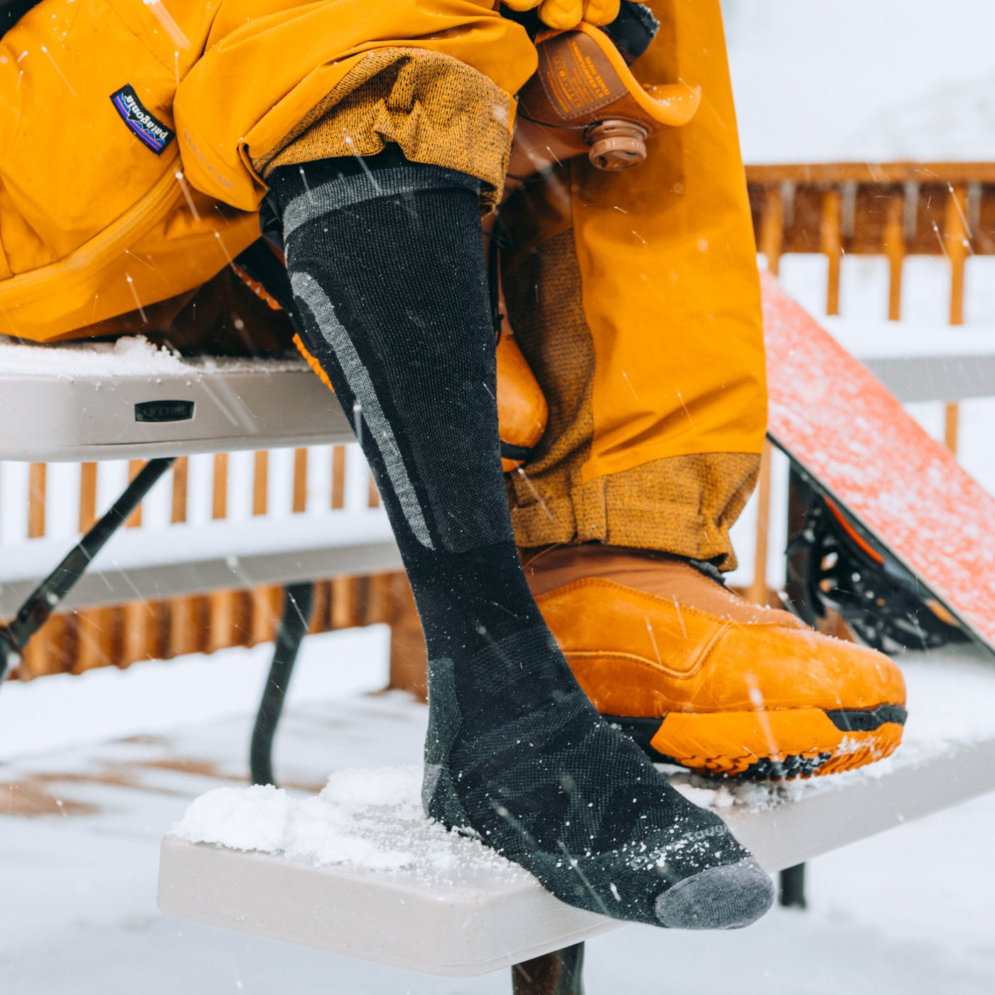 Men's Edge Over-the-Calf Midweight Ski & Snowboard Socks